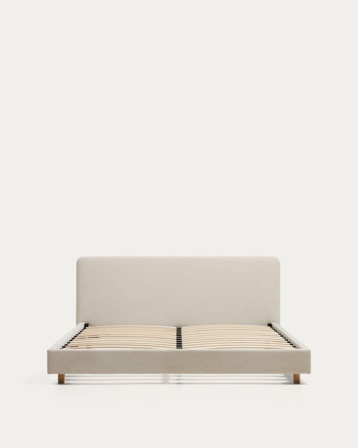 Cama Selven en chenilla beige para colchón de 160 x 200 cm FSC 100%