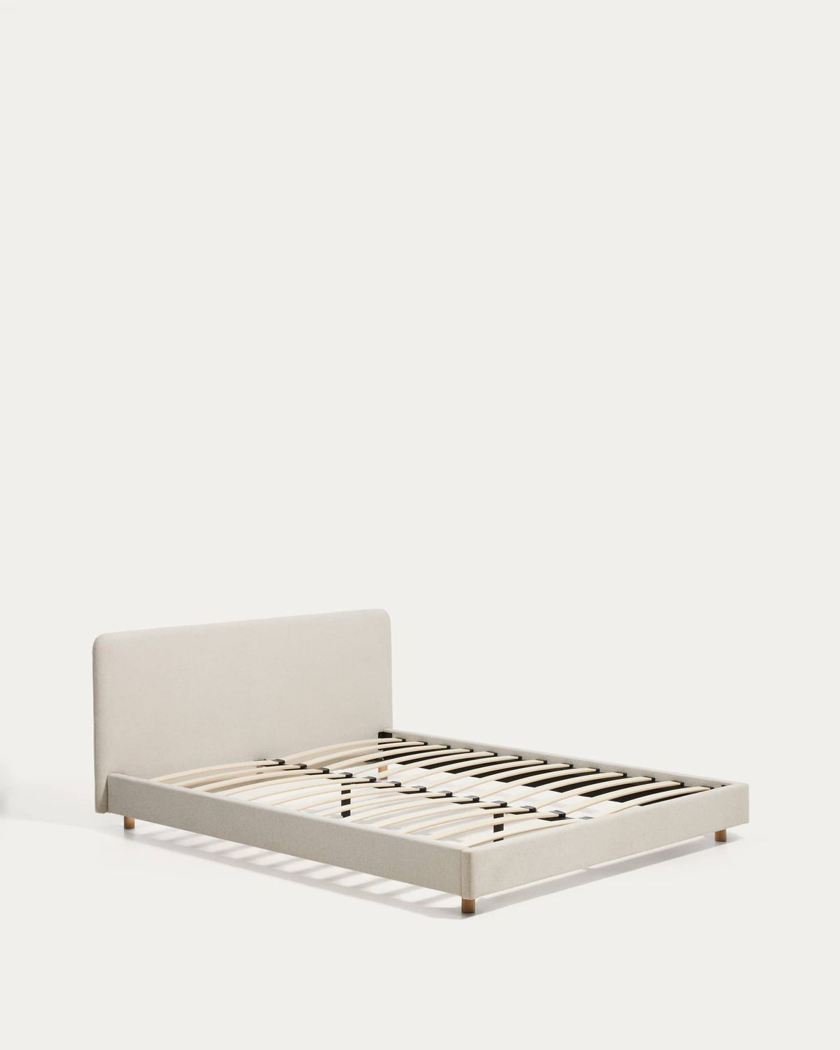 Cama Selven en chenilla beige para colchón de 160 x 200 cm FSC 100%