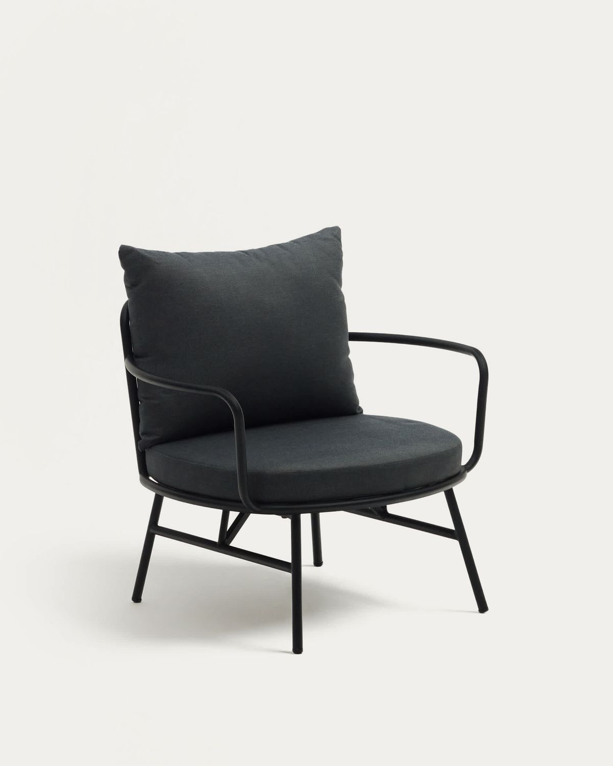 Sillón Bramant de acero con acabado negro