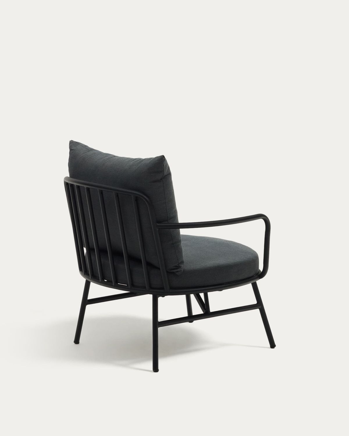 Sillón Bramant de acero con acabado negro