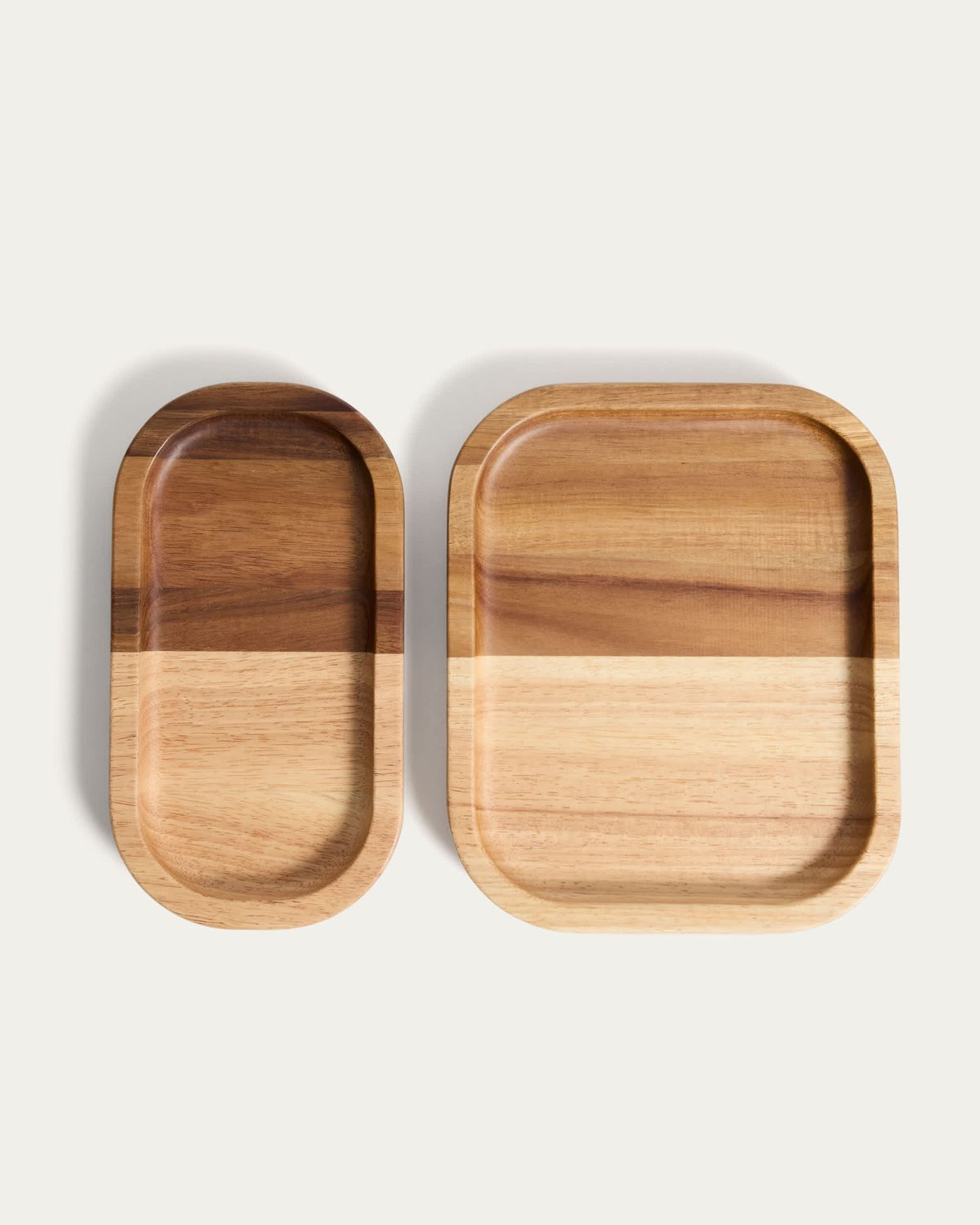 Bandeja Milvara de madera de acacia y madera de caucho 28 x 23 cm FSC 100%
