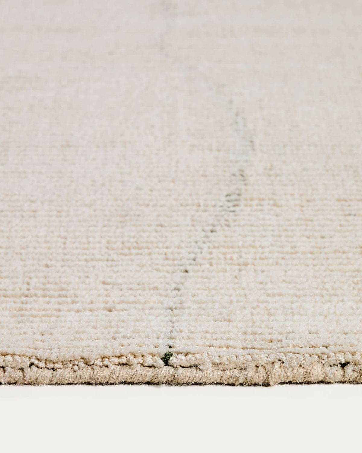 Alfombra Lisdan de fibras sintéticas crudo con detalle gráfico verde 160 x 230 cm