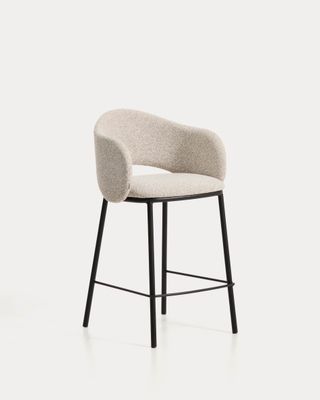 Taburete Maina de chenilla gruesa beige y patas de acero con acabado negro FSC Mix Credit 65 cm
