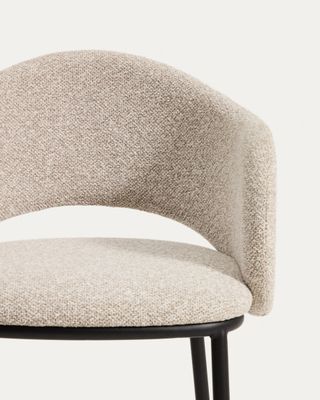 Taburete Maina de chenilla gruesa beige y patas de acero con acabado negro FSC Mix Credit 65 cm