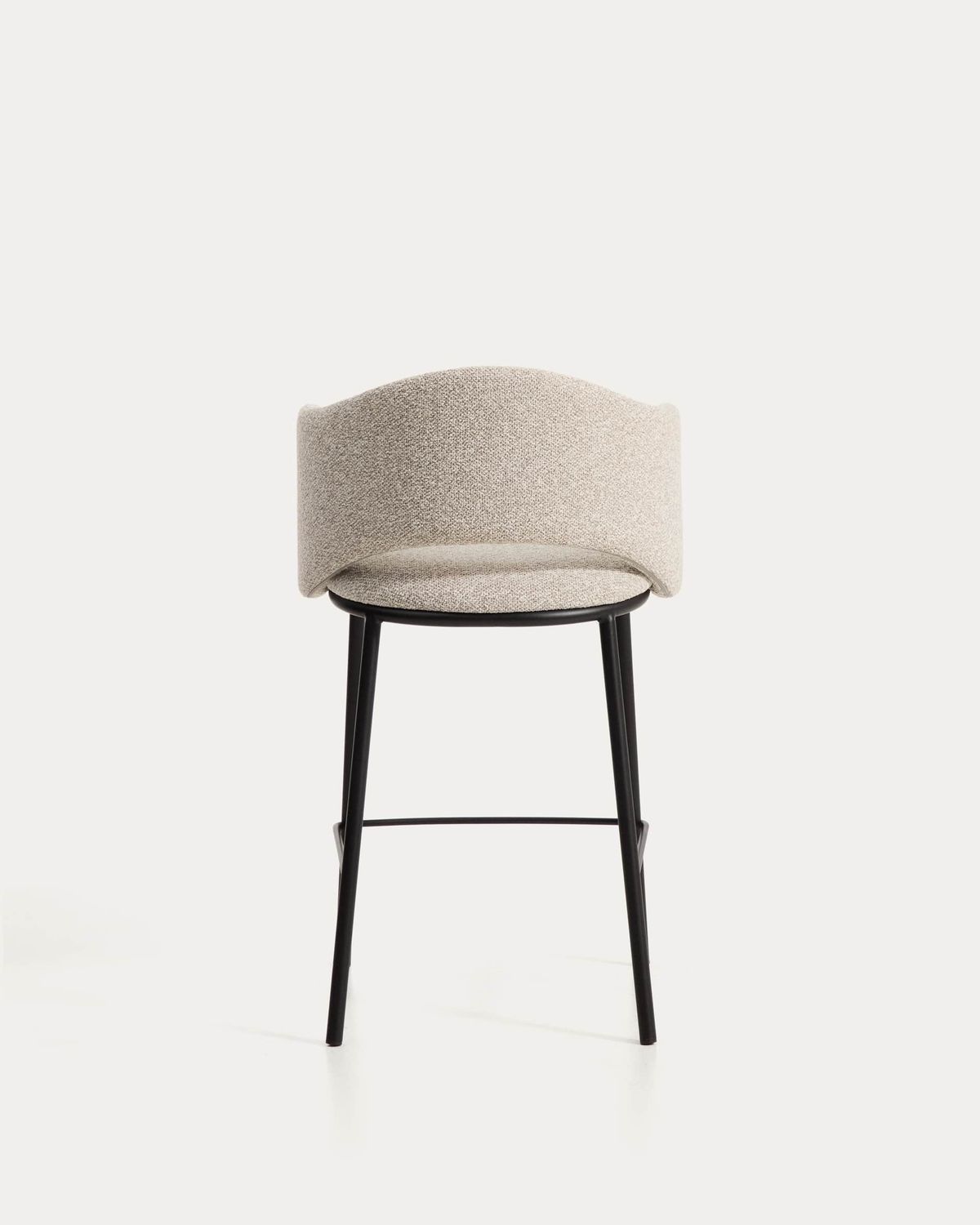 Taburete Maina de chenilla gruesa beige y patas de acero con acabado negro FSC Mix Credit 65 cm