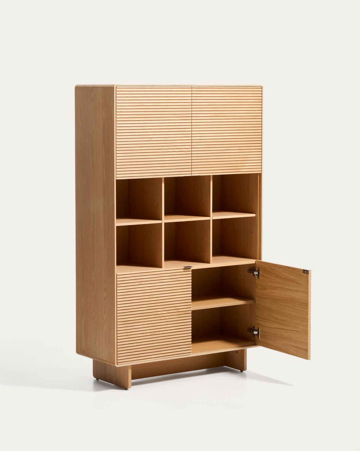 Aparador alto Norlen 4 puertas de chapa de roble acabado tono natural FSC Mix Credit 100 x 163 cm