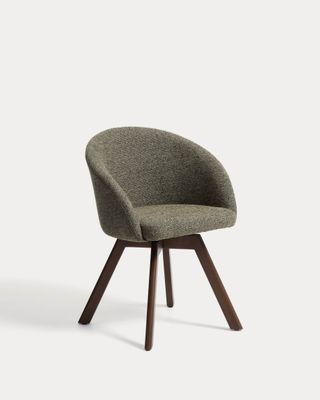 Silla giratoria Marvin chenilla verde y patas de madera maciza de haya acabado nogal FSC 100%