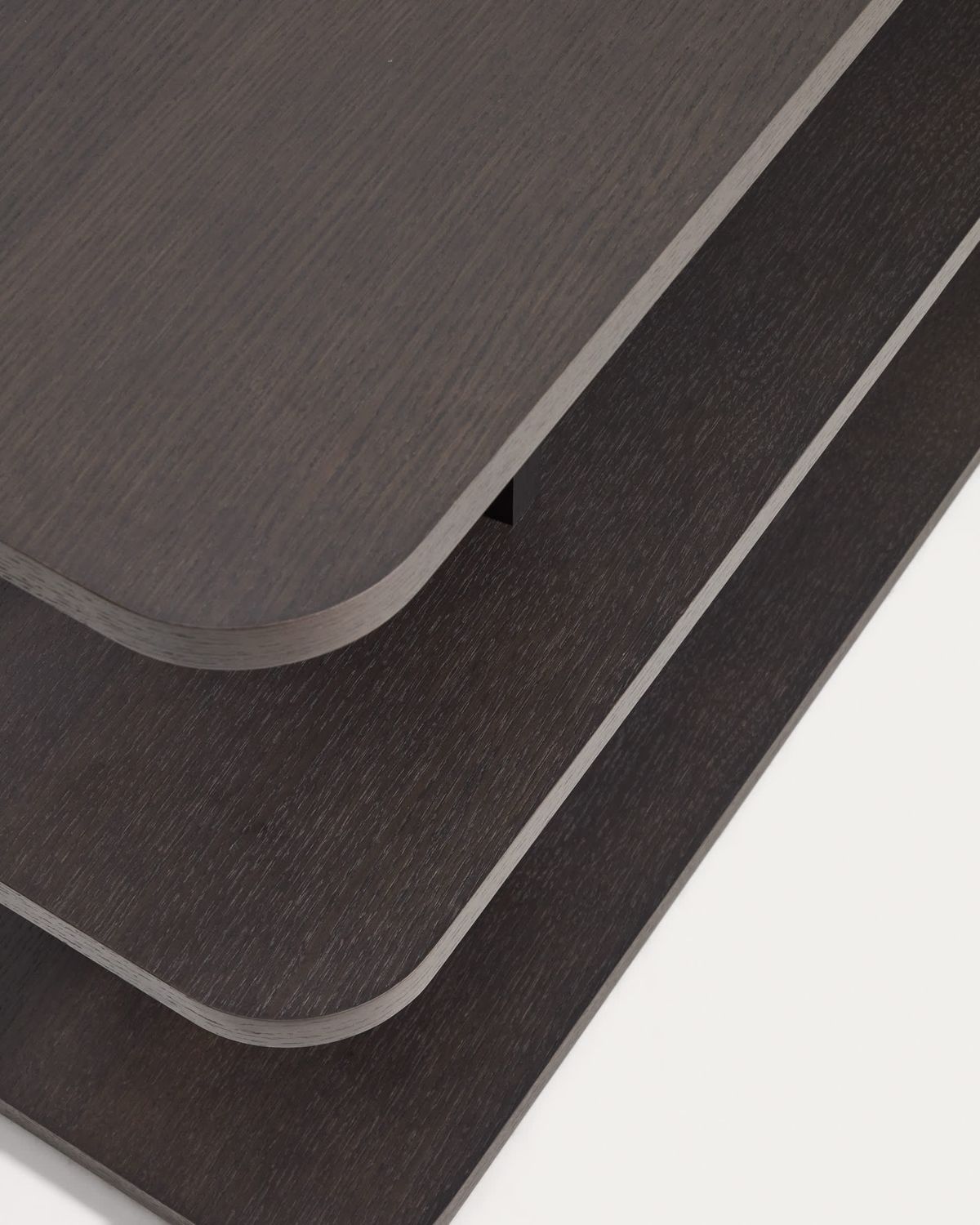 Estantería Aduma de chapa de roble con acabado ebonizado FSC 100% 160 x 65 cm