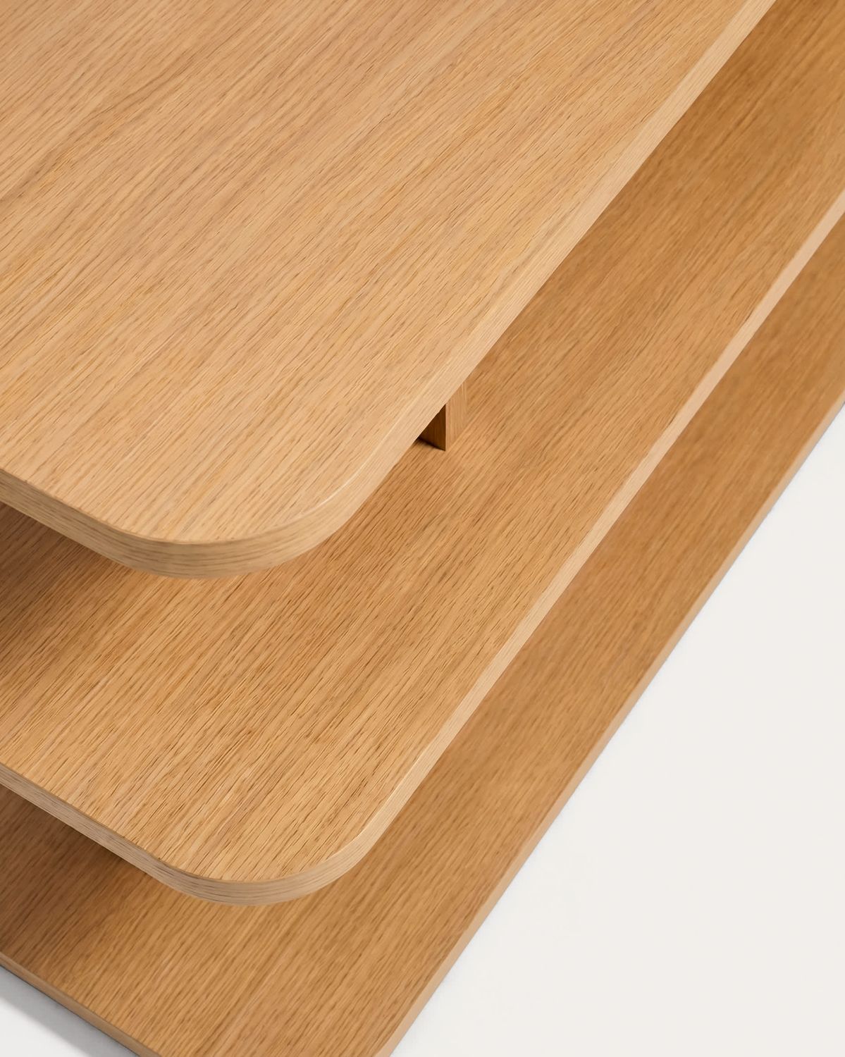 Estantería Aduma de chapa de roble con acabado tono natural FSC 100% 160 x 65 cm
