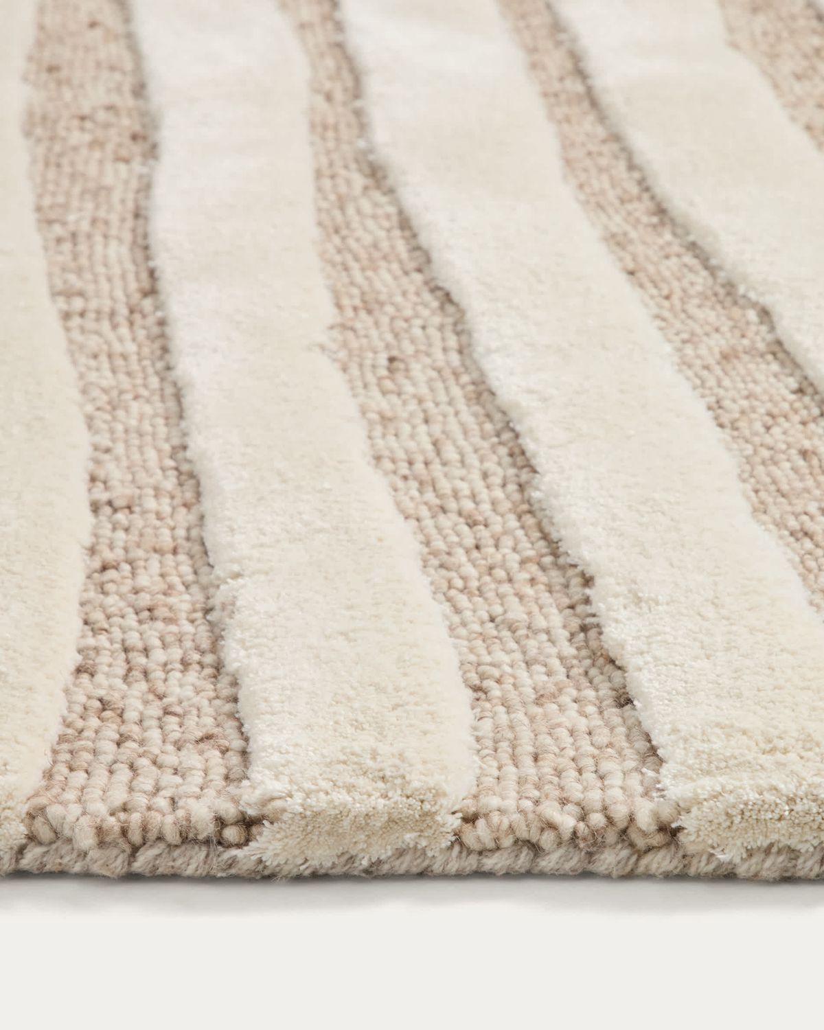 Alfombra Colire de lana y viscosa beige 200 x 300 cm