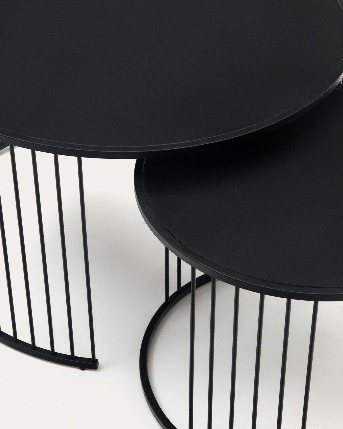 Set Hadar de 2 mesas auxiliares nido vidrio templado y metal pintado negro Ø75cm / Ø 45cm
