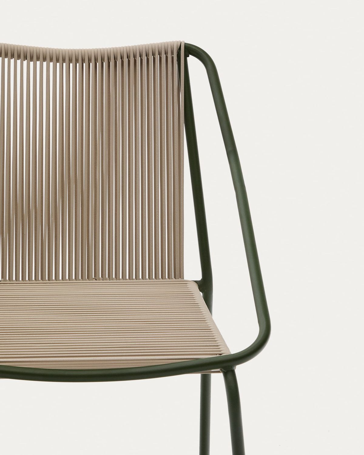 Silla apilable de exterior Zivia de cuerda crudo y acero galvanizado verde