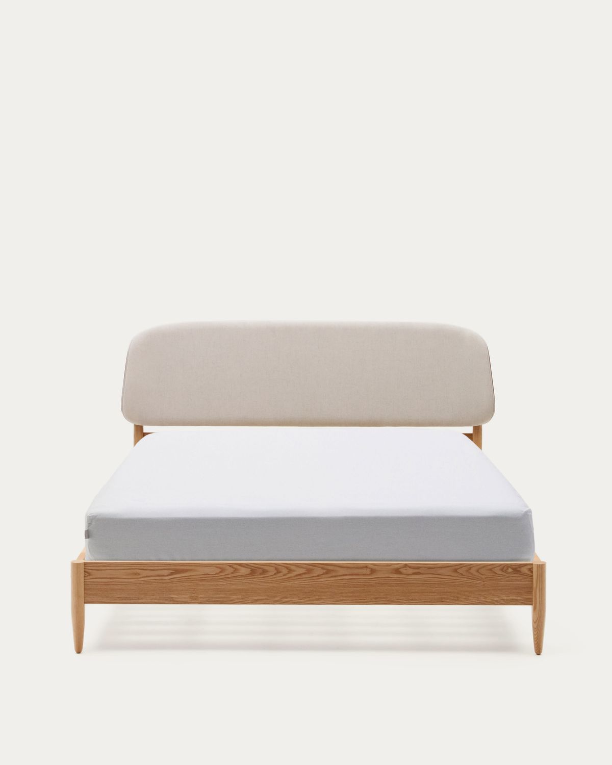 Cama Octavia madera contrachapada de fresno y cabecero tapizado blanco FSC Mix Credit 160x200cm