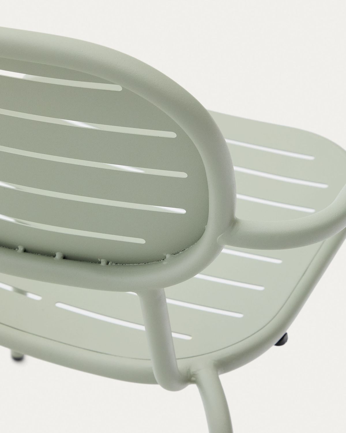 Silla apilable de exterior con reposabrazos Brai de acero galvanizado turquesa