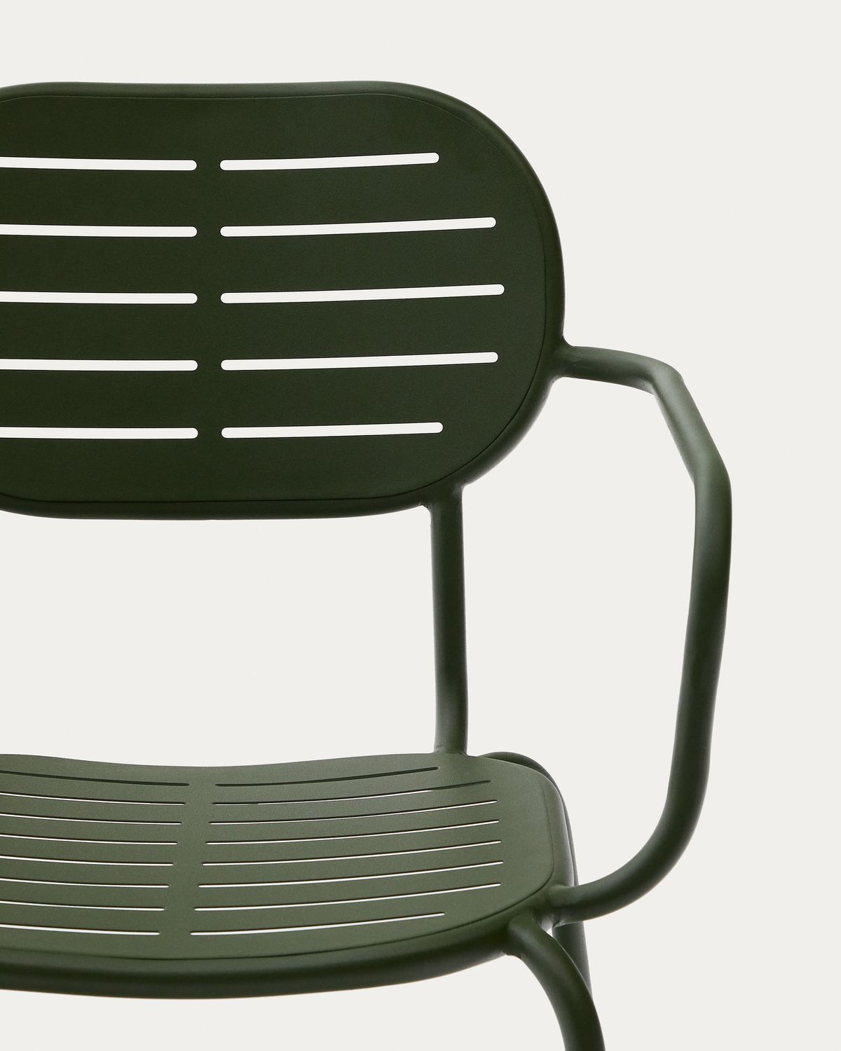 Silla apilable de exterior con reposabrazos Brai de acero galvanizado verde