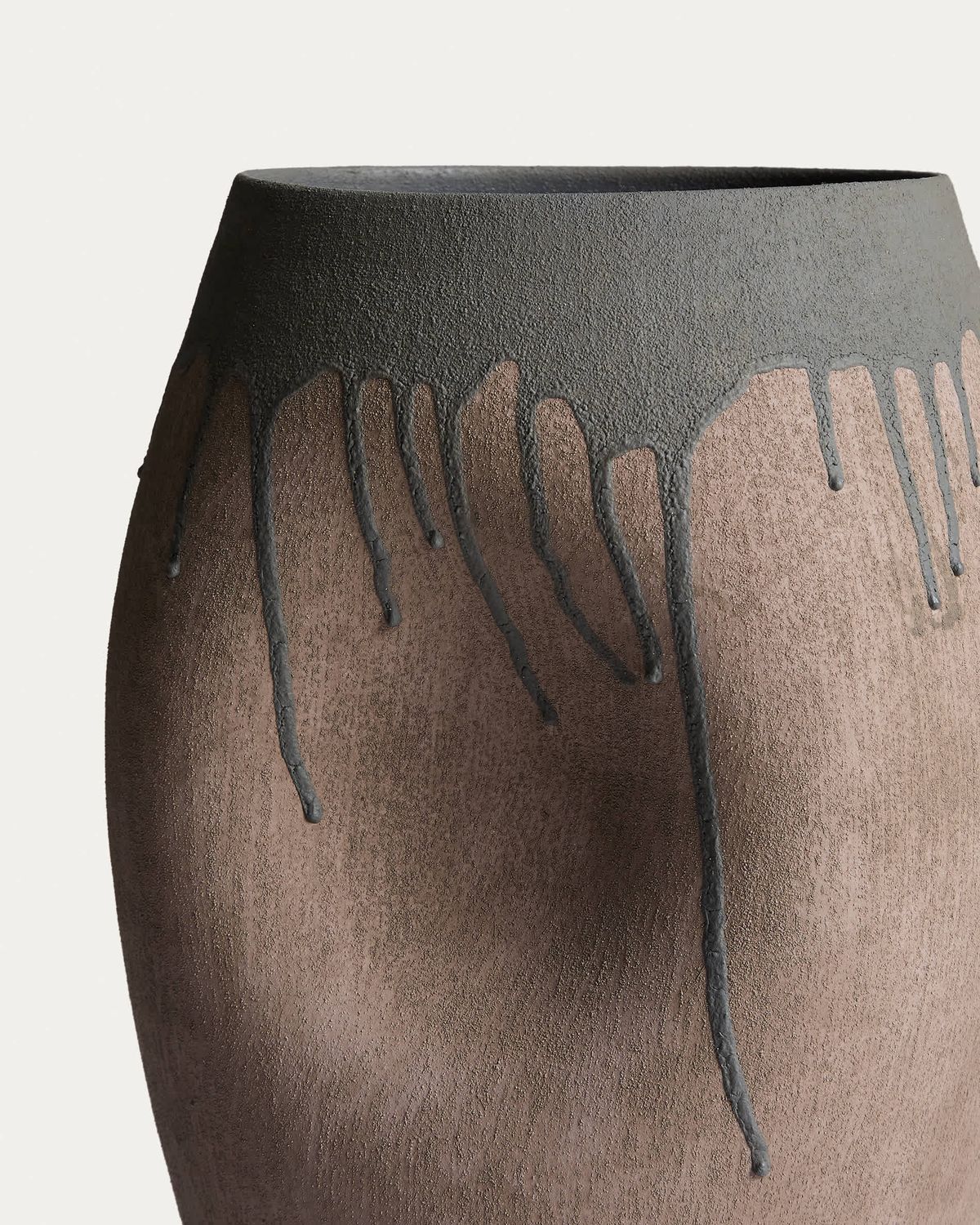 Jarrón Emiro de cerámica marrón 34 cm