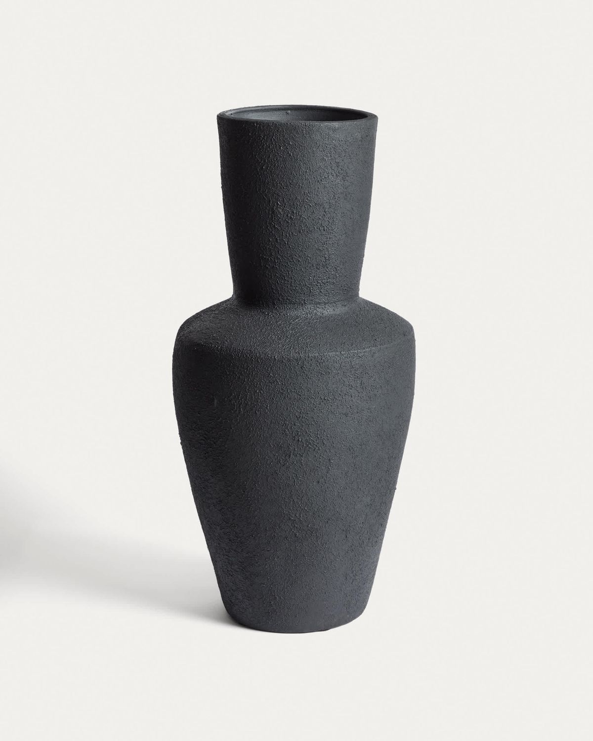 Jarrón Nerun de terracota negro 72 cm