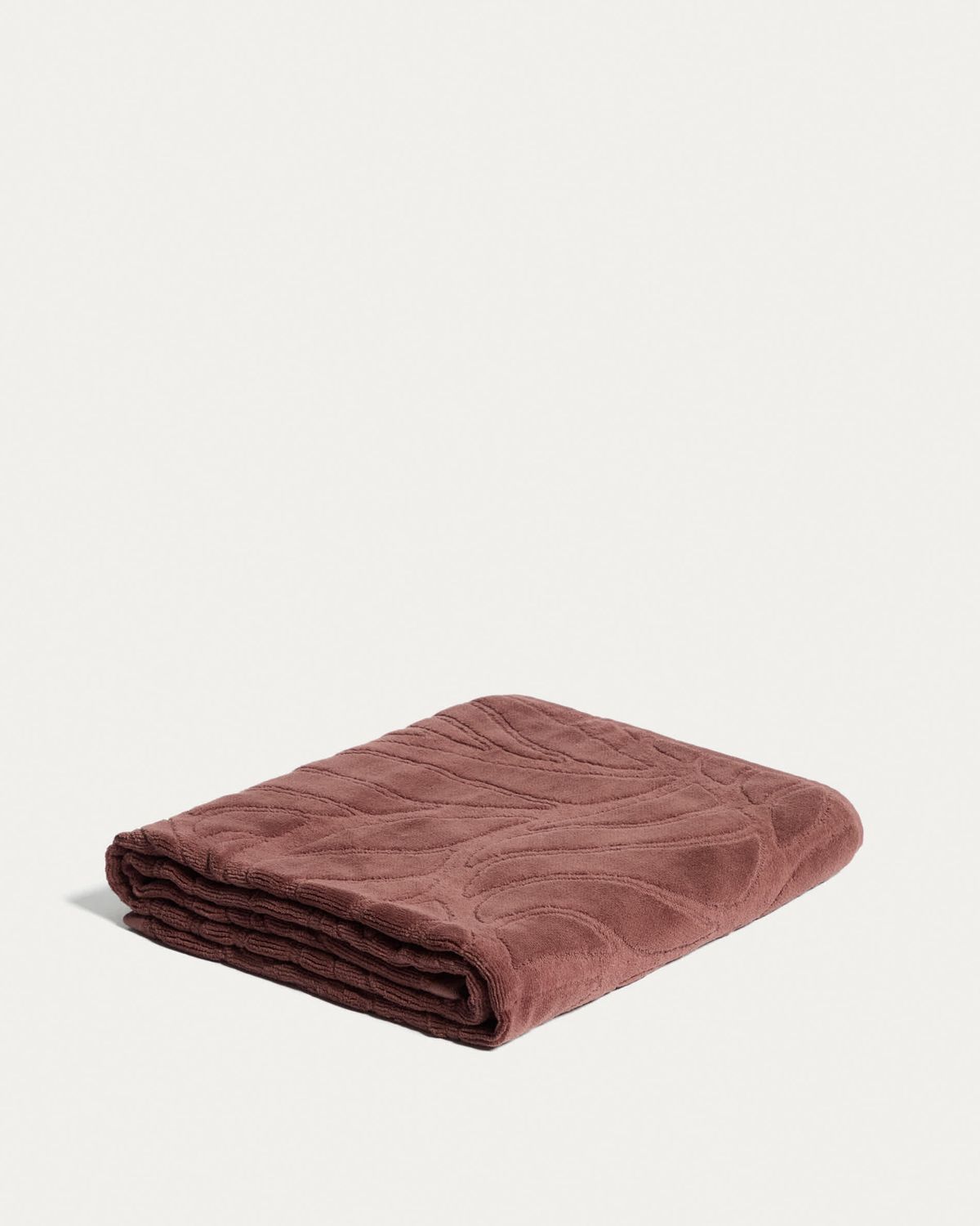 Toalla de baño Lurevi 100% algodón jacquard con acabado terciopelo granate 70 x 140 cm