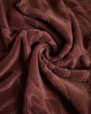Toalla de baño Lurevi 100% algodón jacquard con acabado terciopelo granate 70 x 140 cm