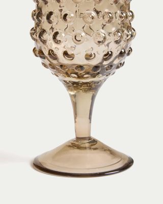 Copa de vino Evoria de vidrio con relieve marrón 30 cl