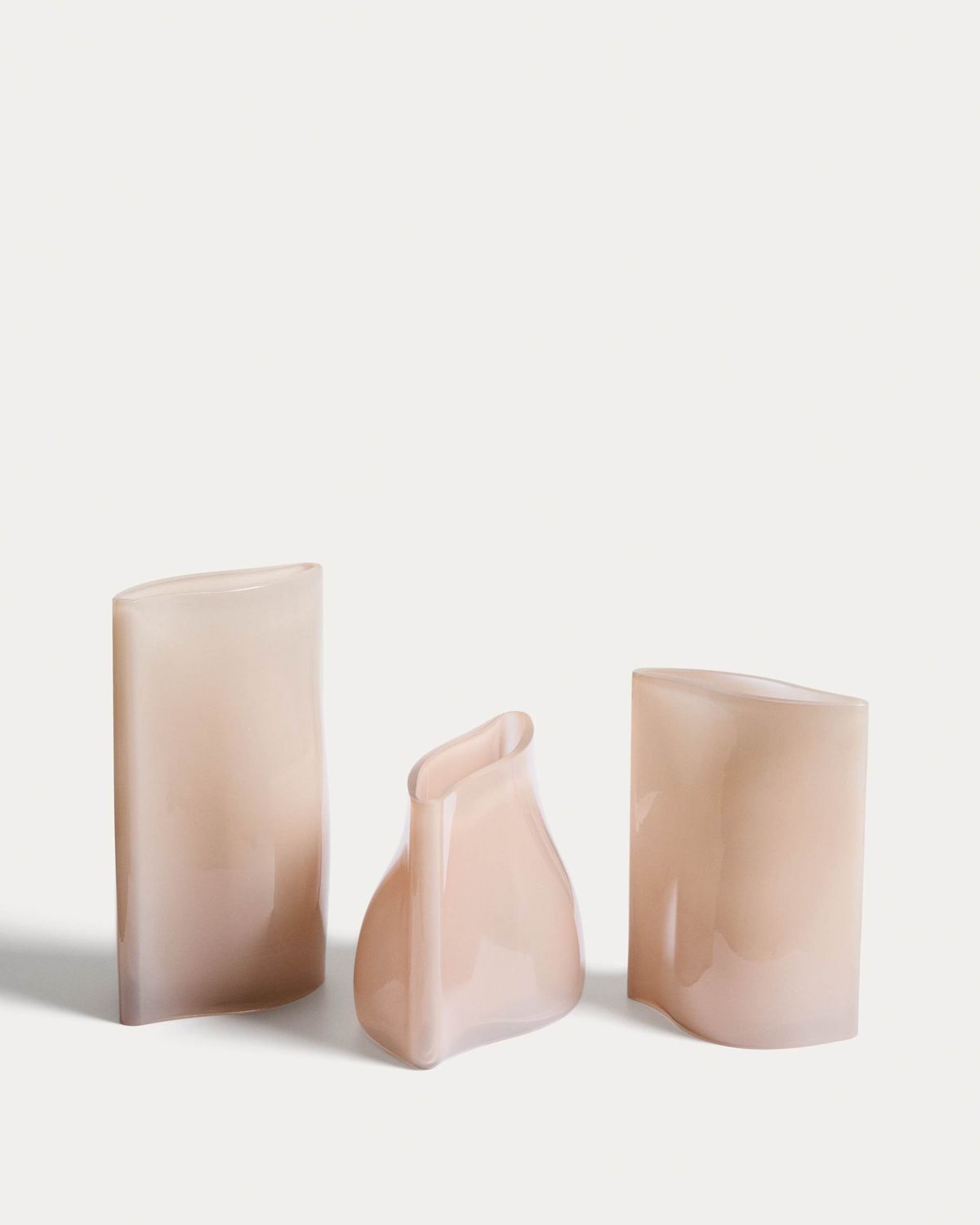 Jarrón Ardeni de vidrio rosa pálido 15,5 cm