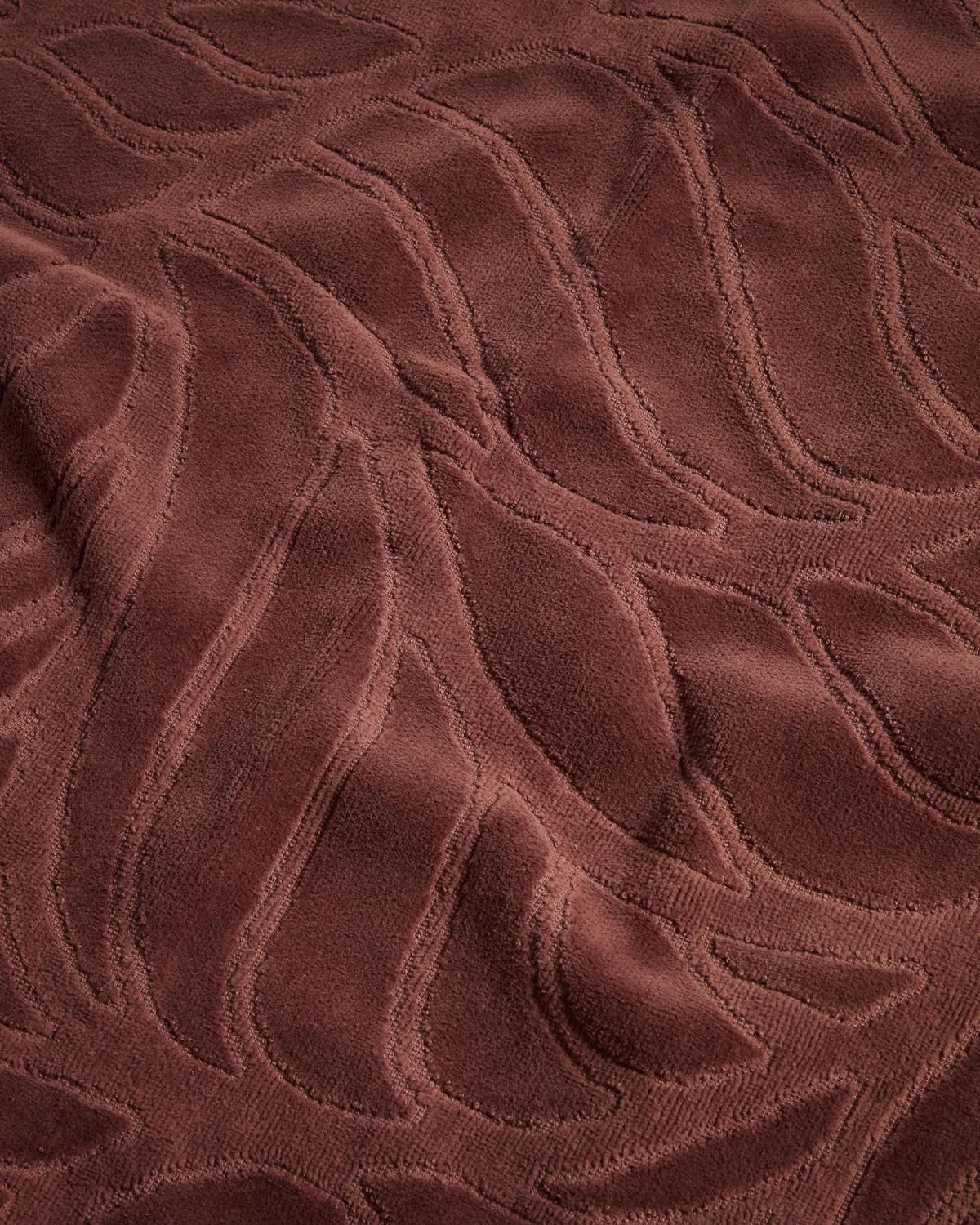 Toalla de tocador Lurevi 100% algodón jacquard con acabado terciopelo granate 30 x 50 cm