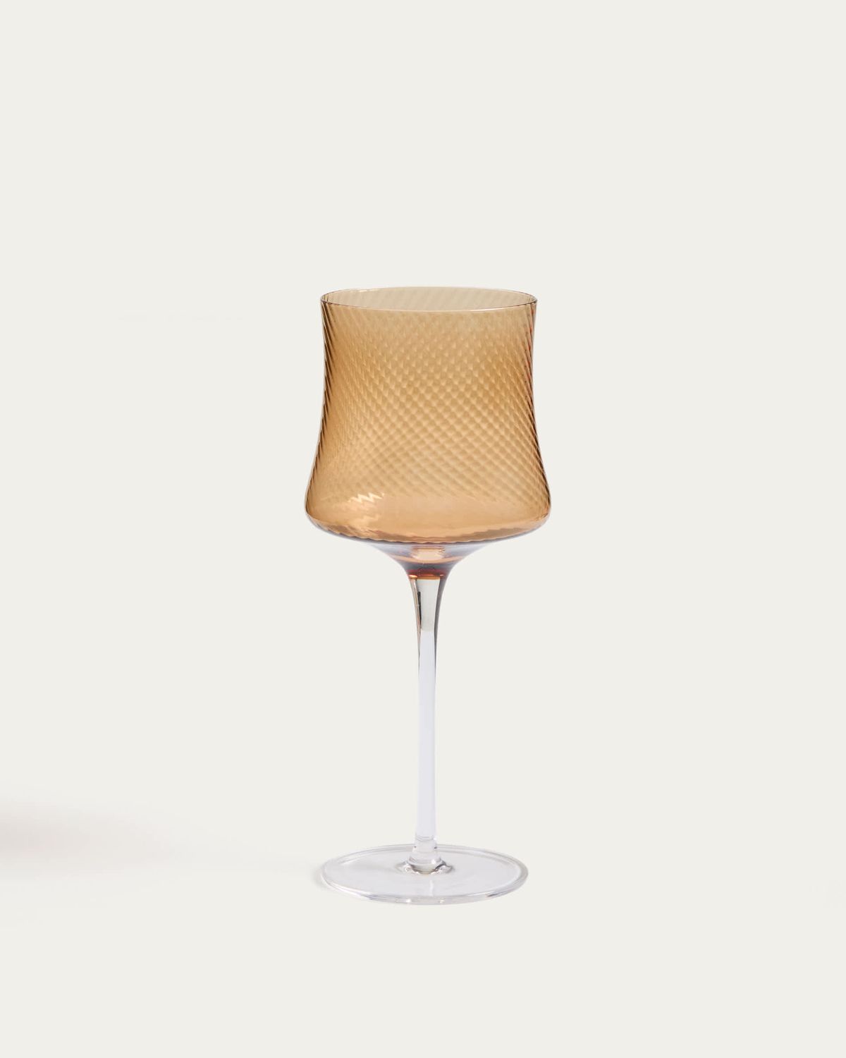 Copa de vino Alori de vidrio ámbar con relieve 46 cl