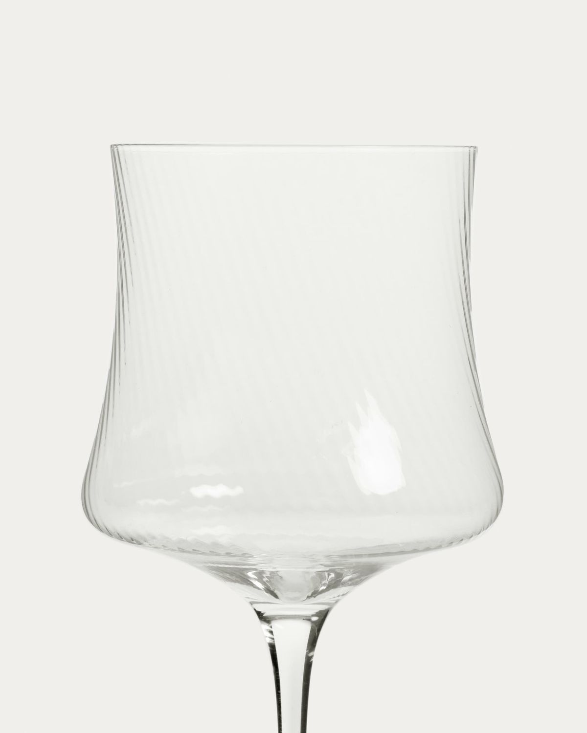 Copa de vino Alori de vidrio transparente con relieve 46 cl