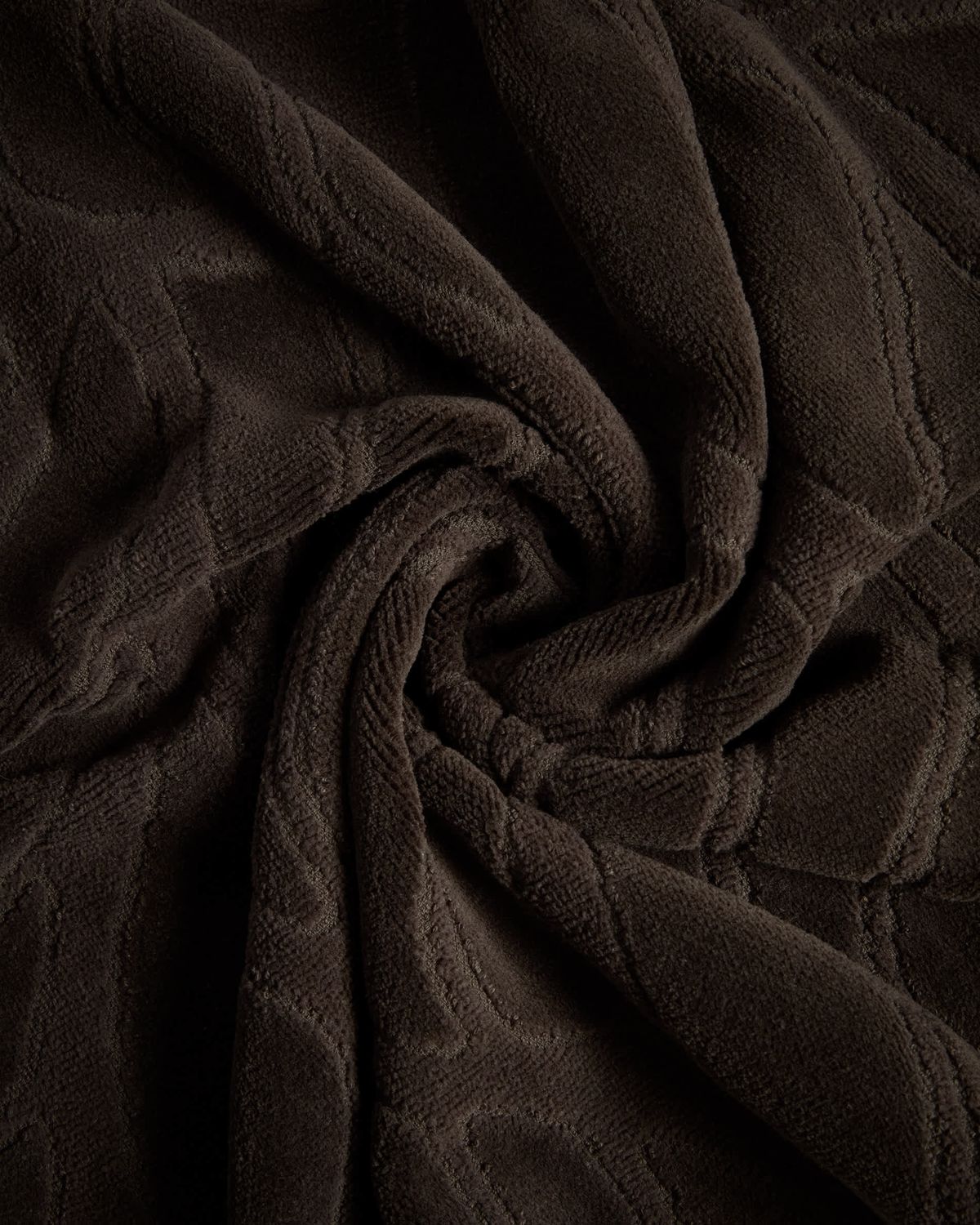 Toalla de baño Lurevi 100% algodón jacquard con acabado terciopelo marrón 70 x 140 cm