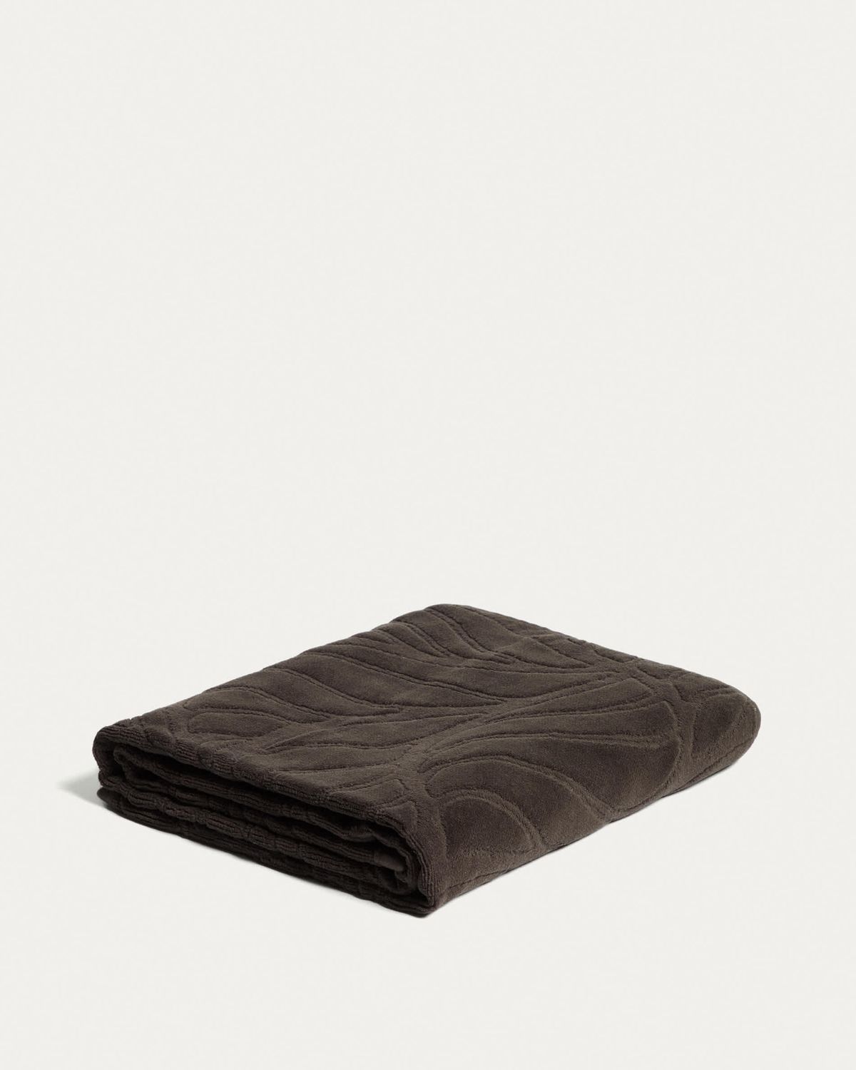 Toalla de baño Lurevi 100% algodón jacquard con acabado terciopelo marrón 70 x 140 cm