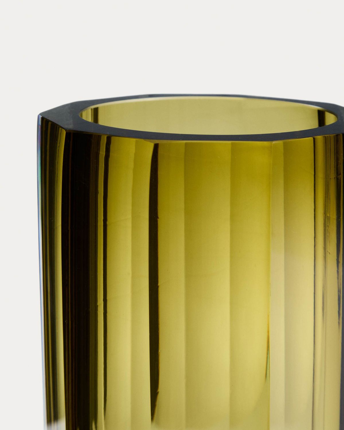 Jarrón Uconi de vidrio verde oliva 26 cm
