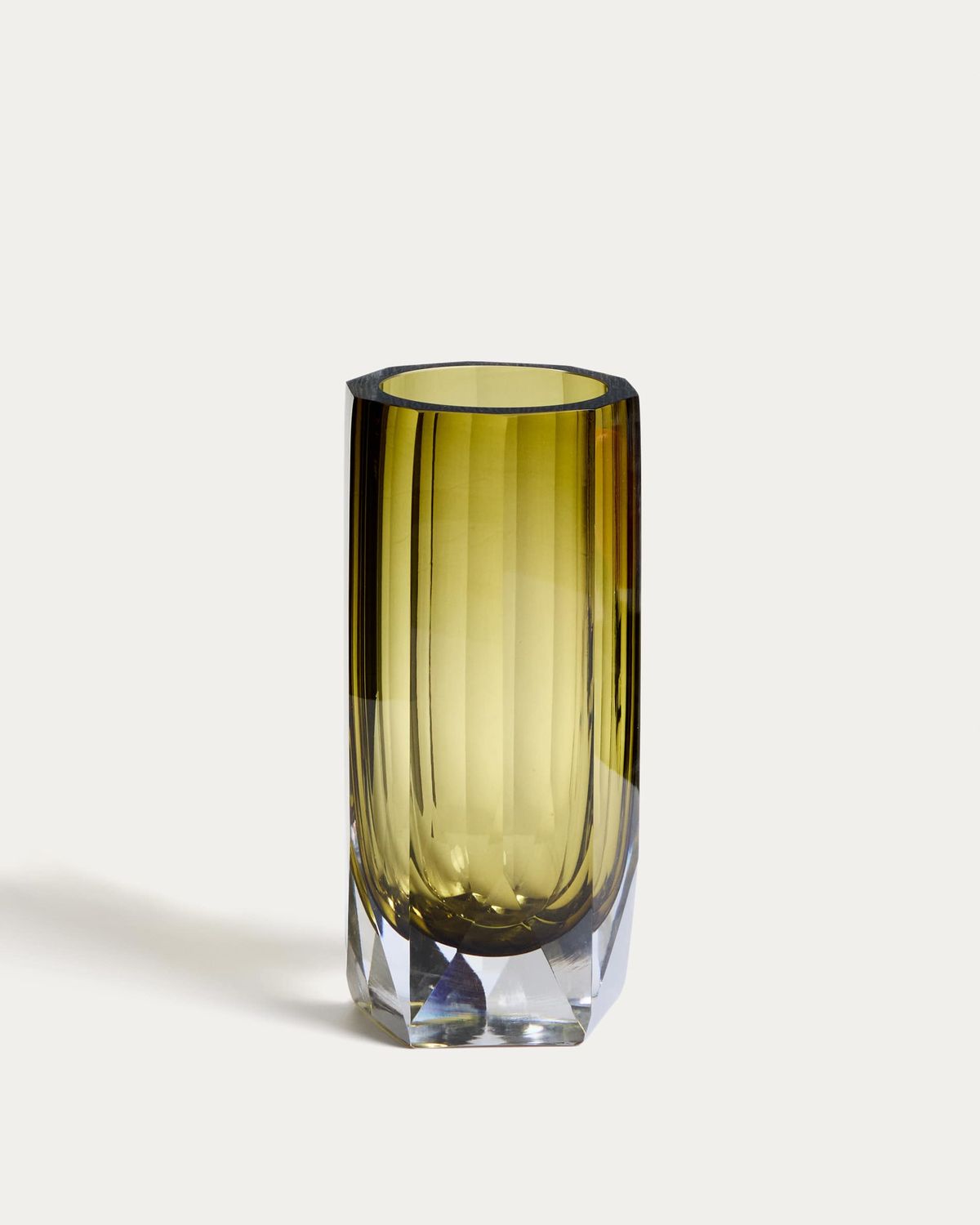 Jarrón Uconi de vidrio verde oliva 26 cm