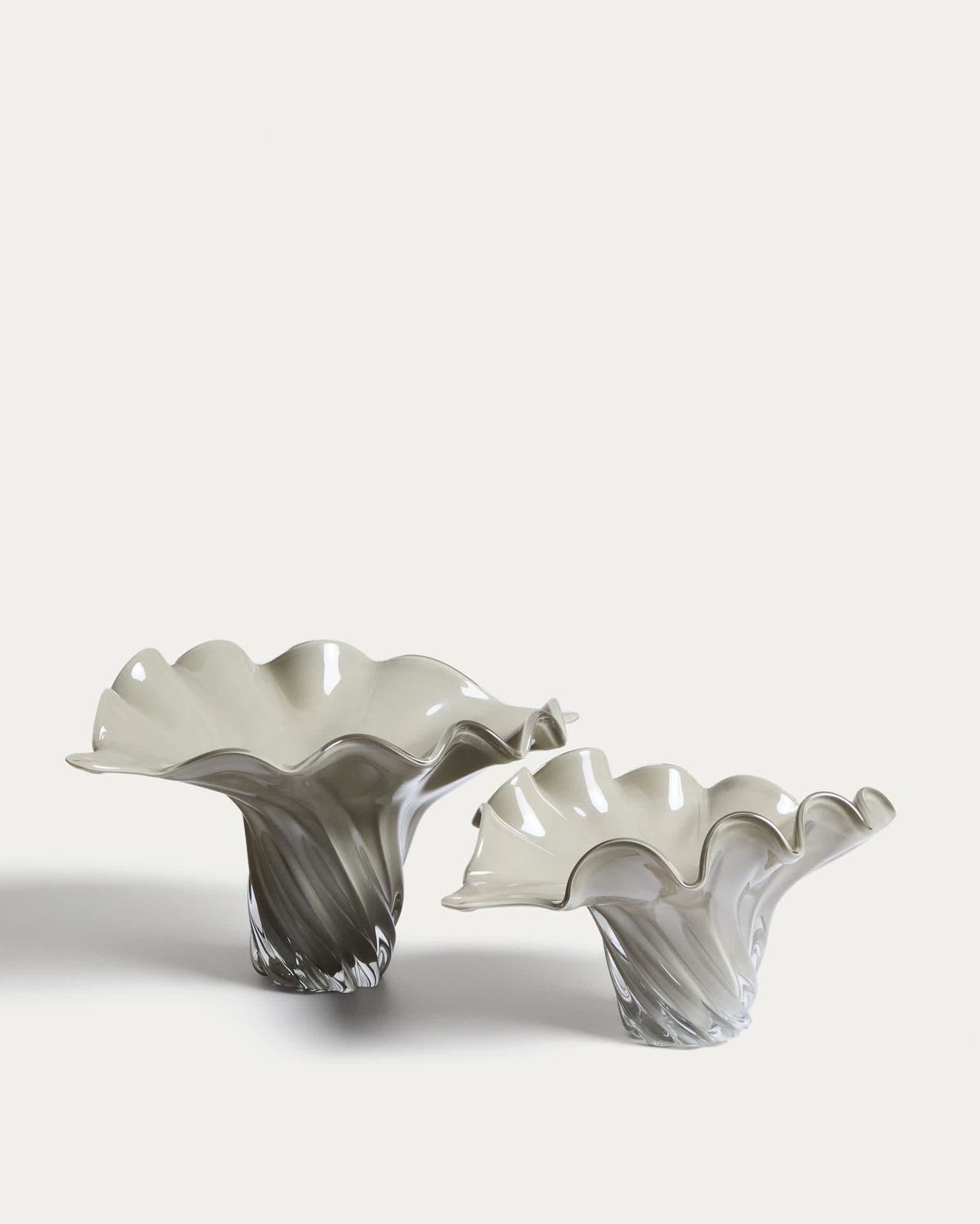 Centro de mesa Lurea de vidrio verde grisáceo 45 x 31 cm