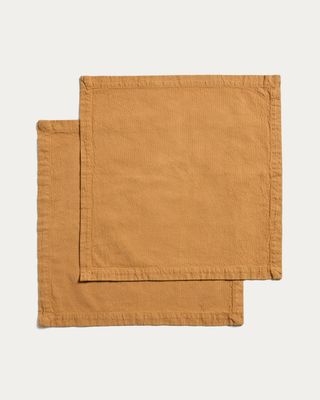 Set Lerava de 2 servilletas de algodón con acabado lavado mostaza 35 x 35 cm Set Lerava de 2 servilletas de algodón con acabado lavado mostaza 35 x 35 cm