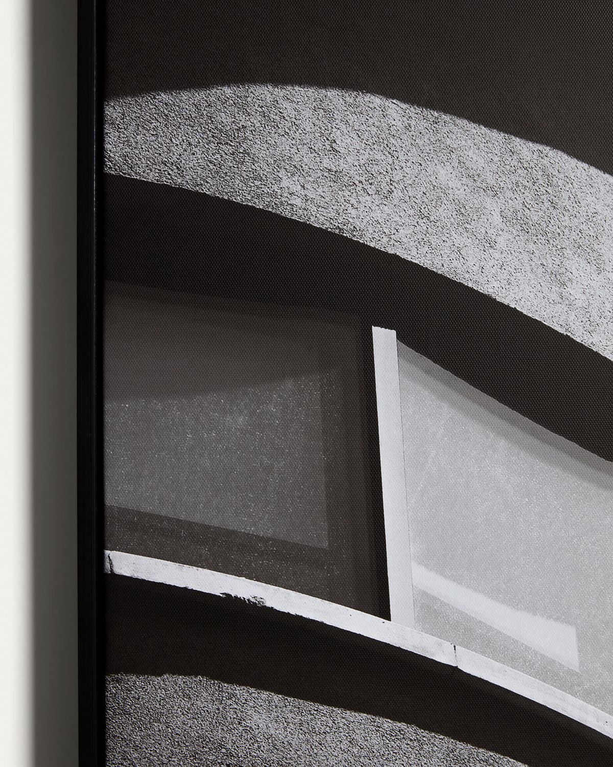 Cuadro Silen fotografía arquitectónica de Barcelona blanco y negro 67 x 100 cm