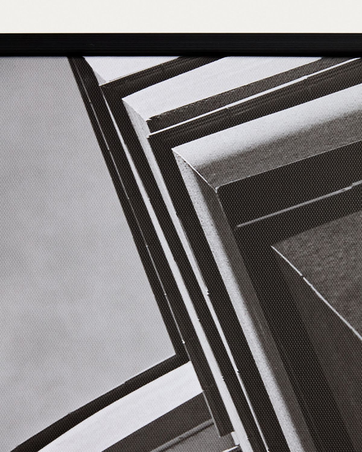 Cuadro Silen fotografía arquitectónica de Barcelona blanco y negro 67 x 100 cm