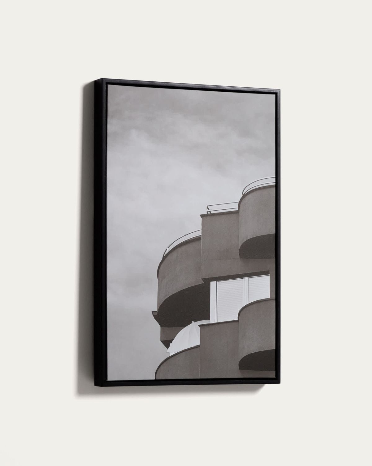 Cuadro Silen fotografía arquitectónica de Barcelona blanco y negro 40 x 60 cm