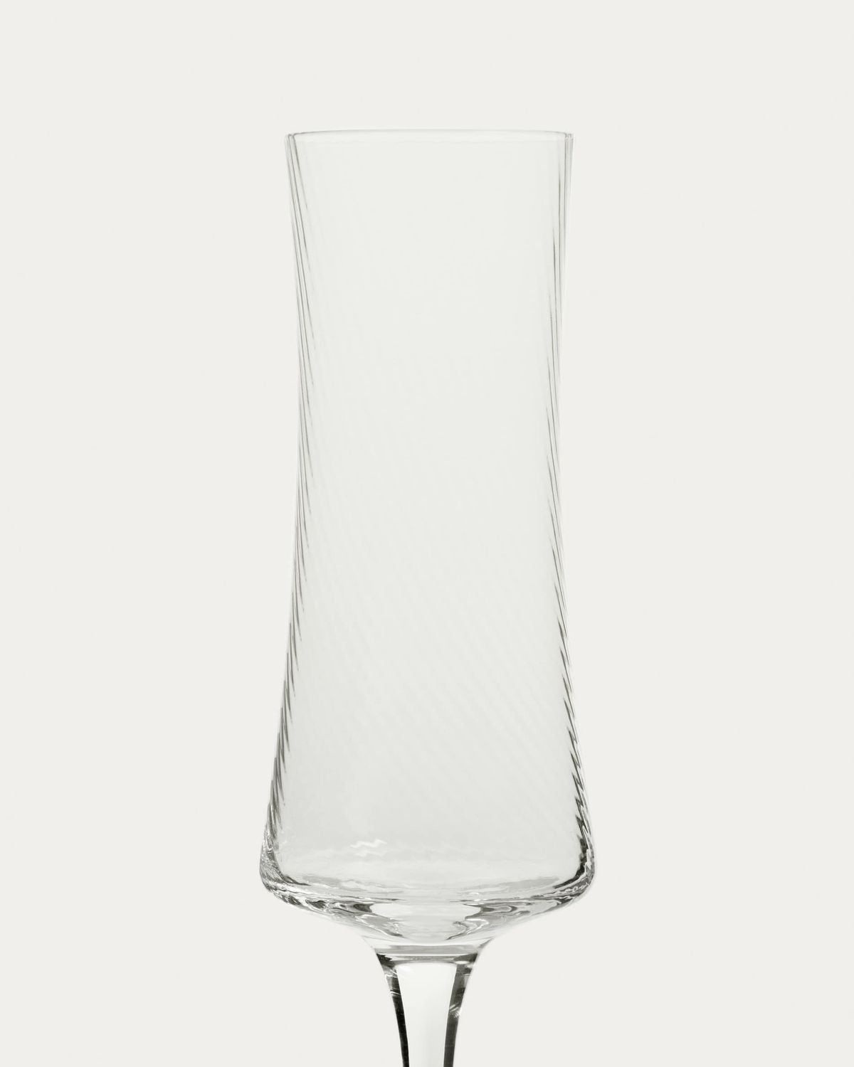 Copa de cava Alori de vidrio transparente con relieve 15 cl
