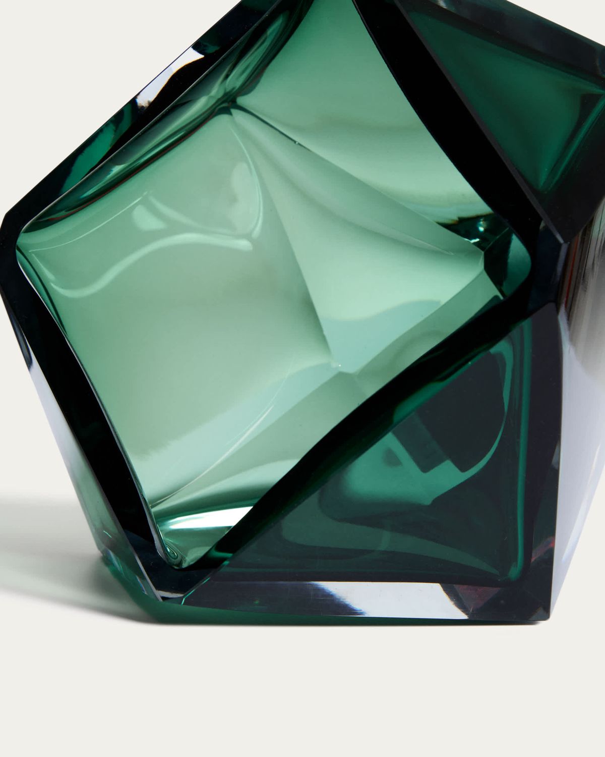 Centro de mesa Uconi de vidrio verde esmeralda 14 cm