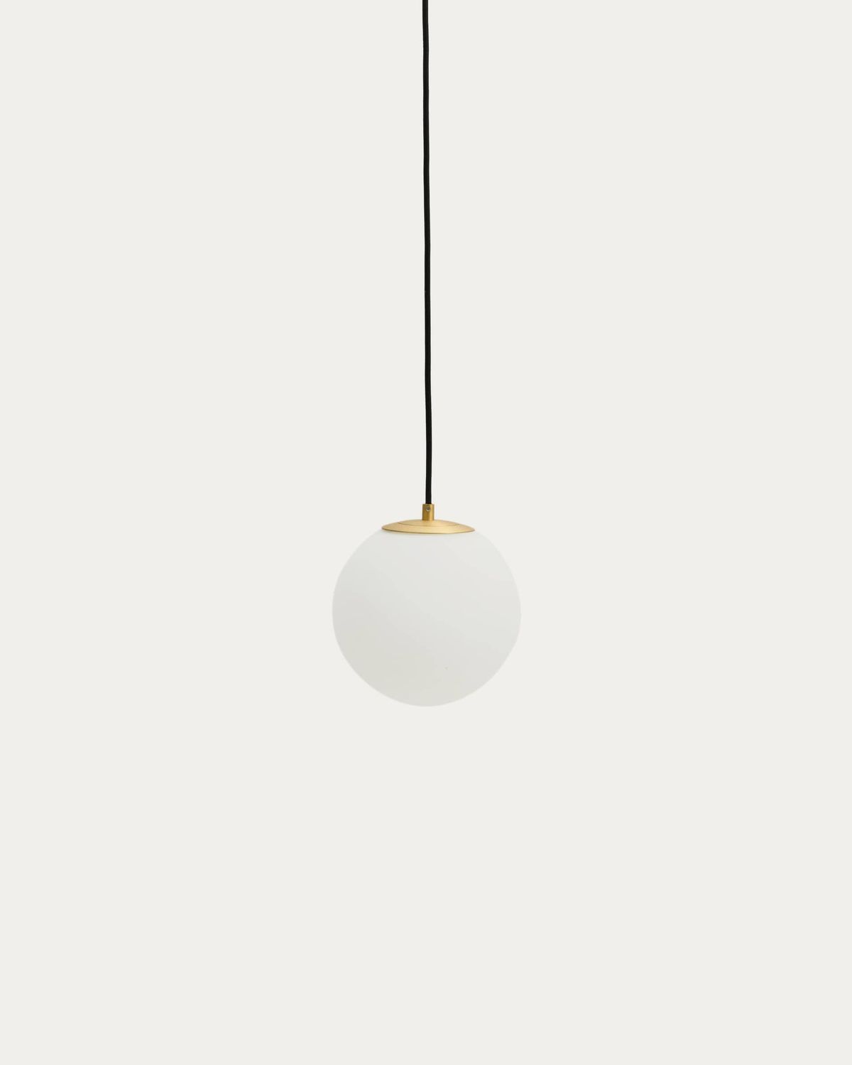 Lámpara de techo Brisia de metal con acabado latón cepillado y 1 bola de cristal glaseado Ø15 cm