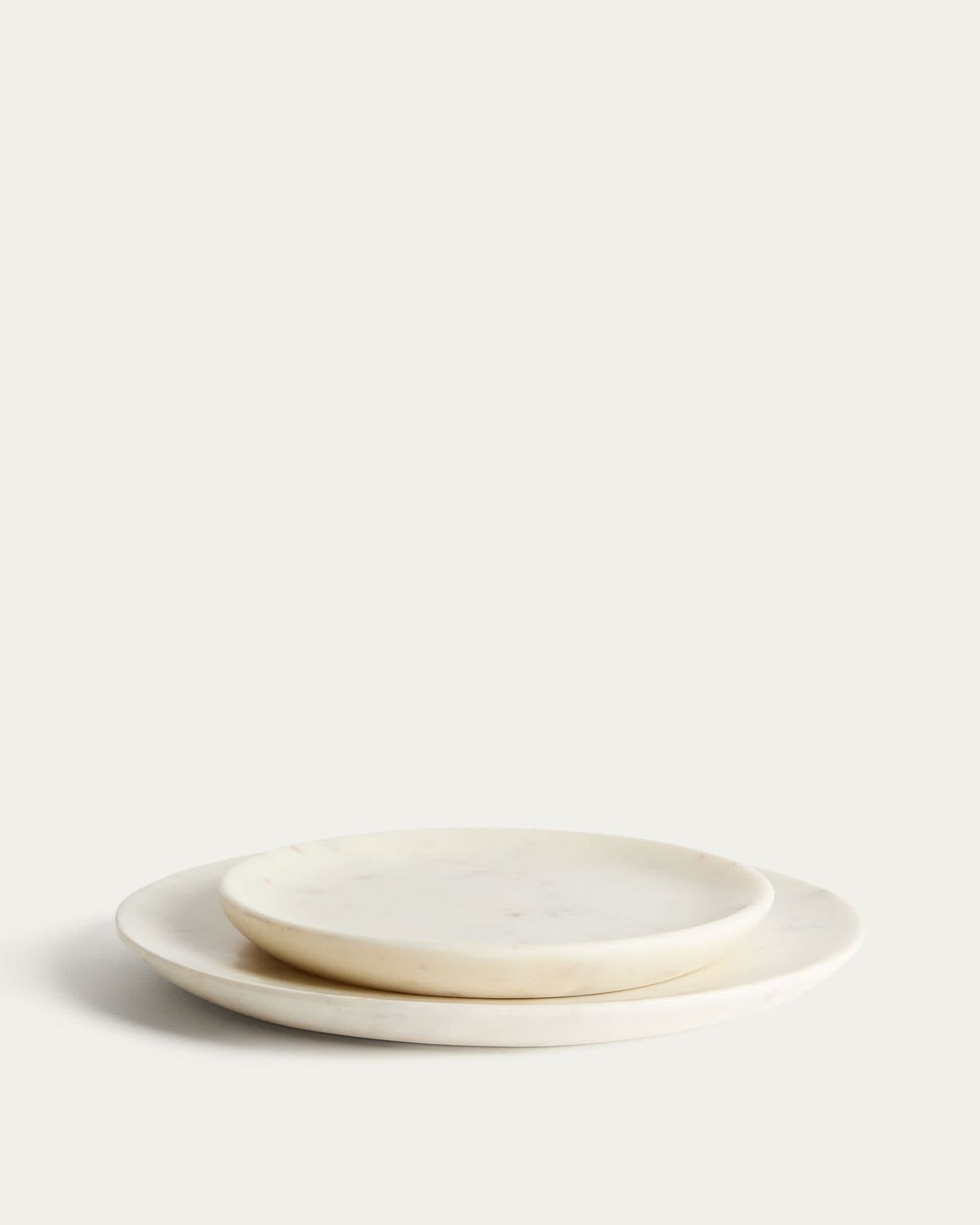 Plato de postre Erefi de mármol blanco