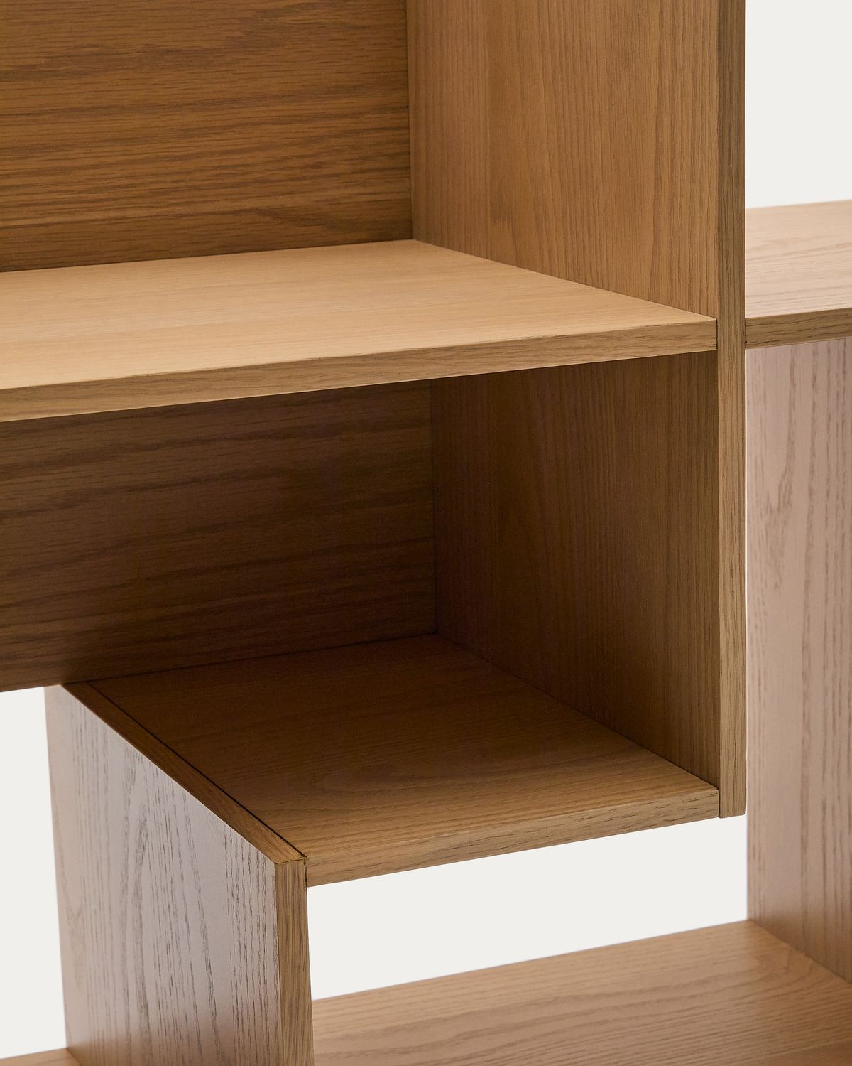 Estantería modular Ina de chapa de roble con acabado tono natural 80 x 80 cm FSC 100%