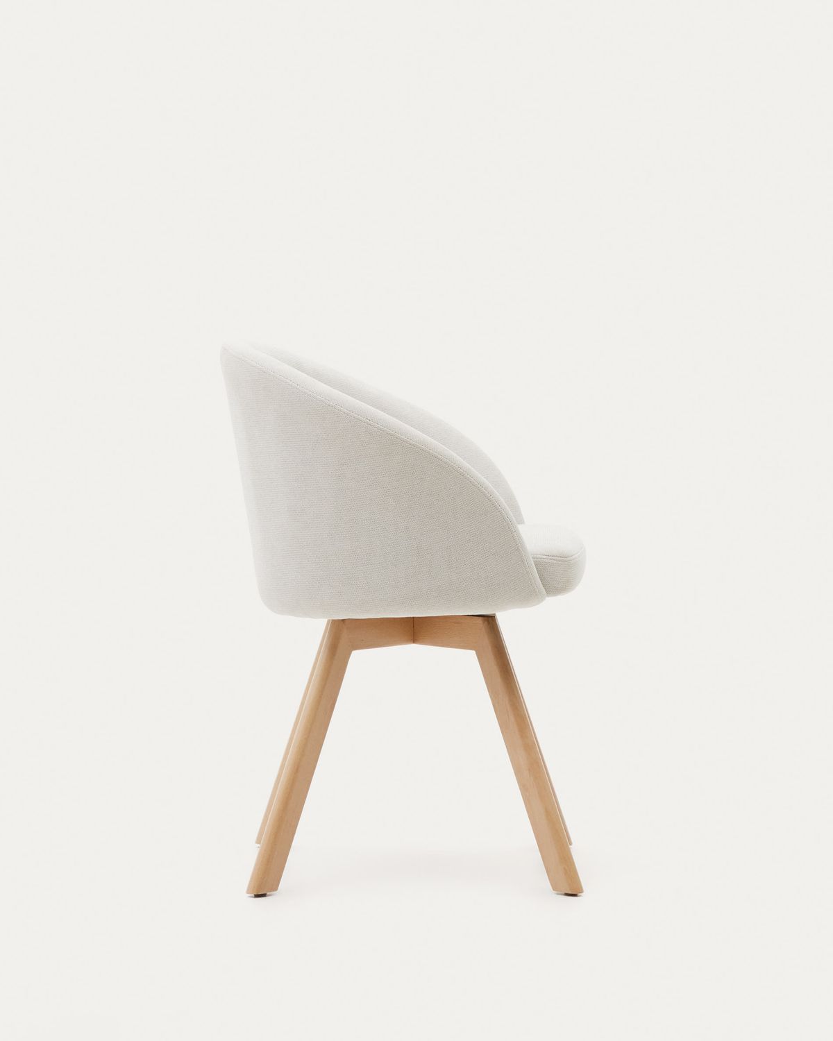 Silla giratoria Marvin chenilla beige y patas de madera maciza de haya acabado natural FSC 100%