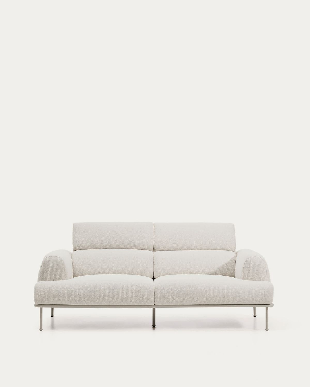 Sofá Aurum 3 plazas chenilla crudo con cabecero reclinable y base de metal beige mate 234 cm FSC Mix Credit