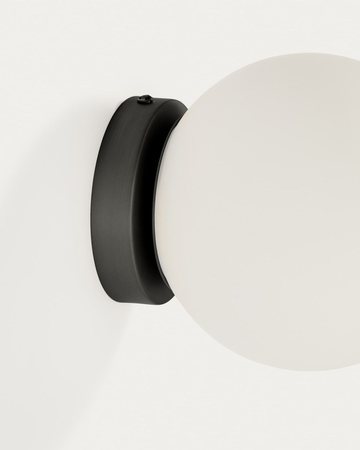 Aplique de pared Brisia de metal con acabado negro y 1 bola de cristal glaseado Ø15 cm