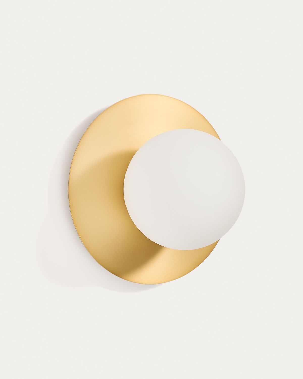 Aplique de pared de metal con acabado latón cepillado y 1 bola de cristal glaseado Ø20 cm
