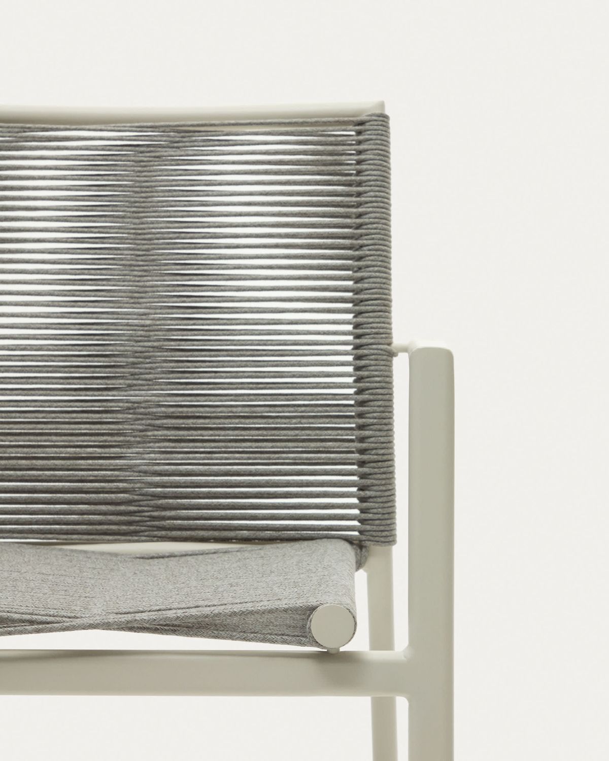 Silla apilable de exterior Culip de cuerda y aluminio blanco