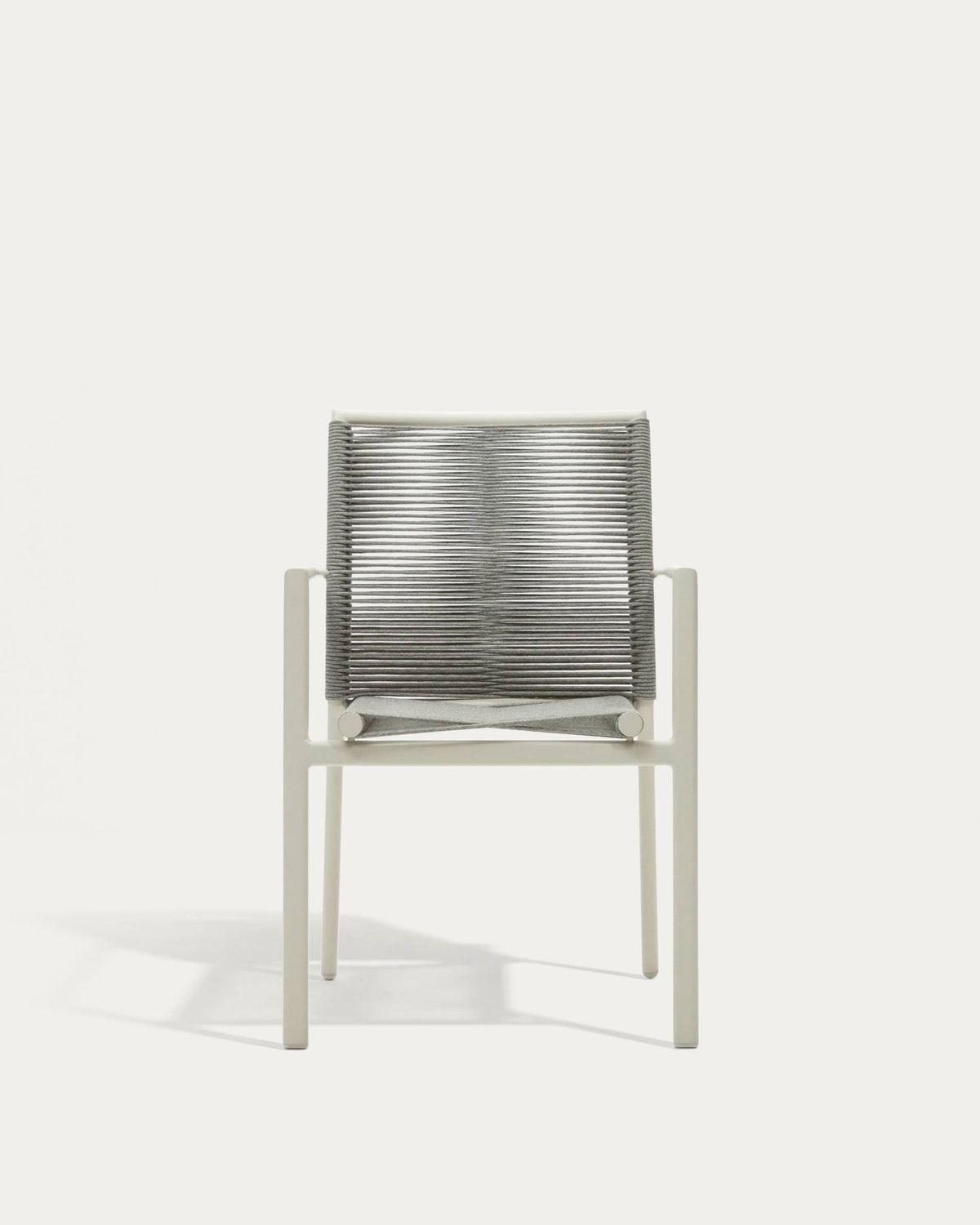 Silla apilable de exterior Culip de cuerda y aluminio blanco