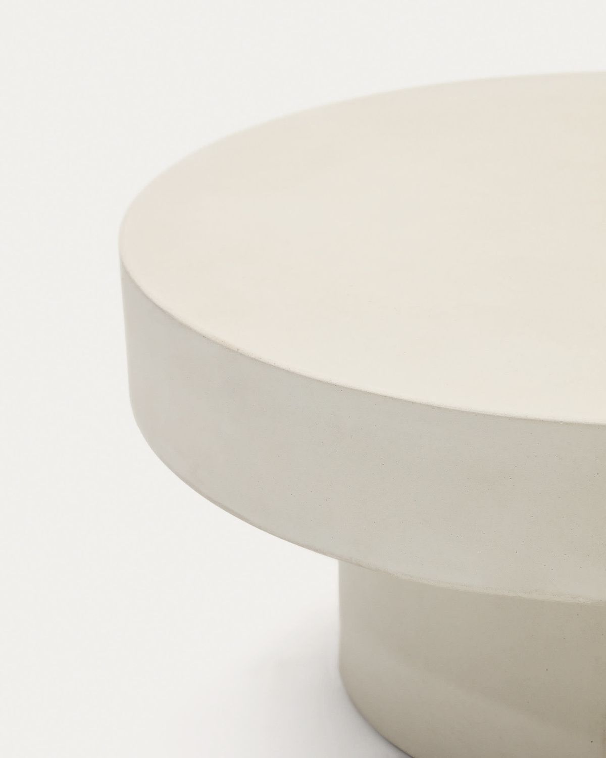 Mesa de centro redonda Aiguablava de cemento blanco Ø 66 cm