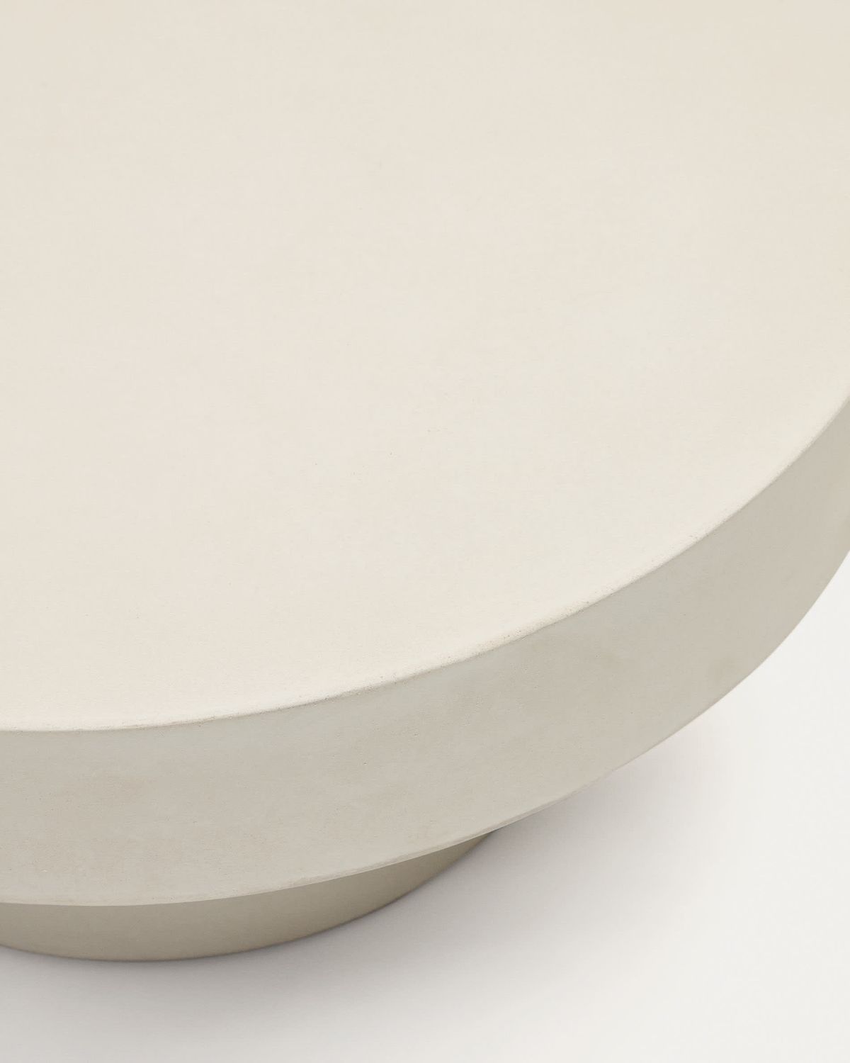 Mesa de centro redonda Aiguablava de cemento blanco Ø 66 cm